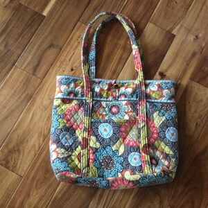 ✔️ Vera Bradley Flower Shower Large Tote